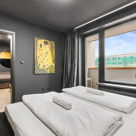 Lam Klimt - Ac - Balcony *