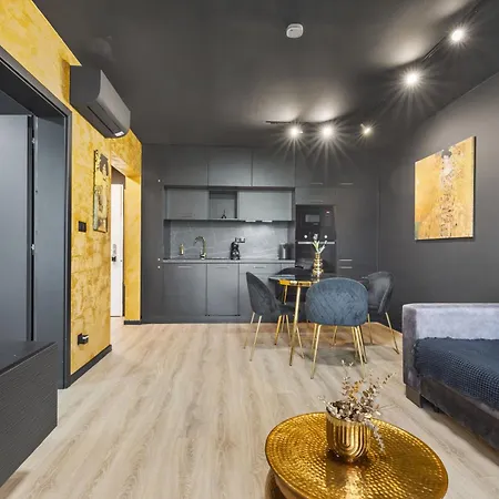 Lam Klimt - Ac - Balcony Apartment